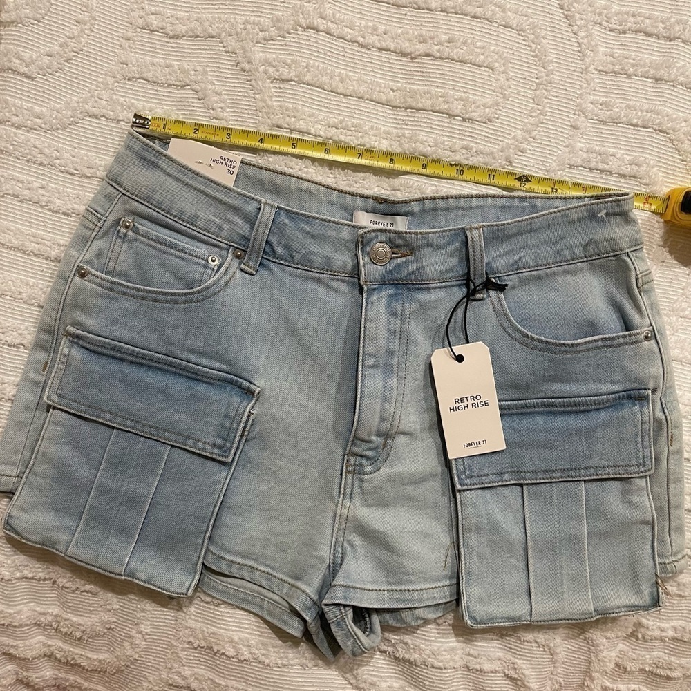 Forever 21 retro high rise front pocket shorts new with tag size 30